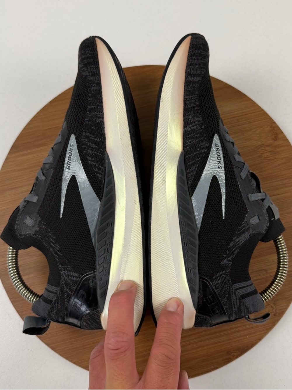Brooks Bedlam 3 Women's Black & Metallic Running Shoes - Picture 7 of 10
